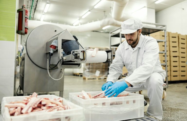 Técnicos Expertos en Refrigeración Pesquera